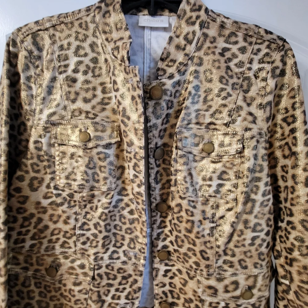 Chico's leopard jacket with gold background size 1 or medium - Picture 3 of 6